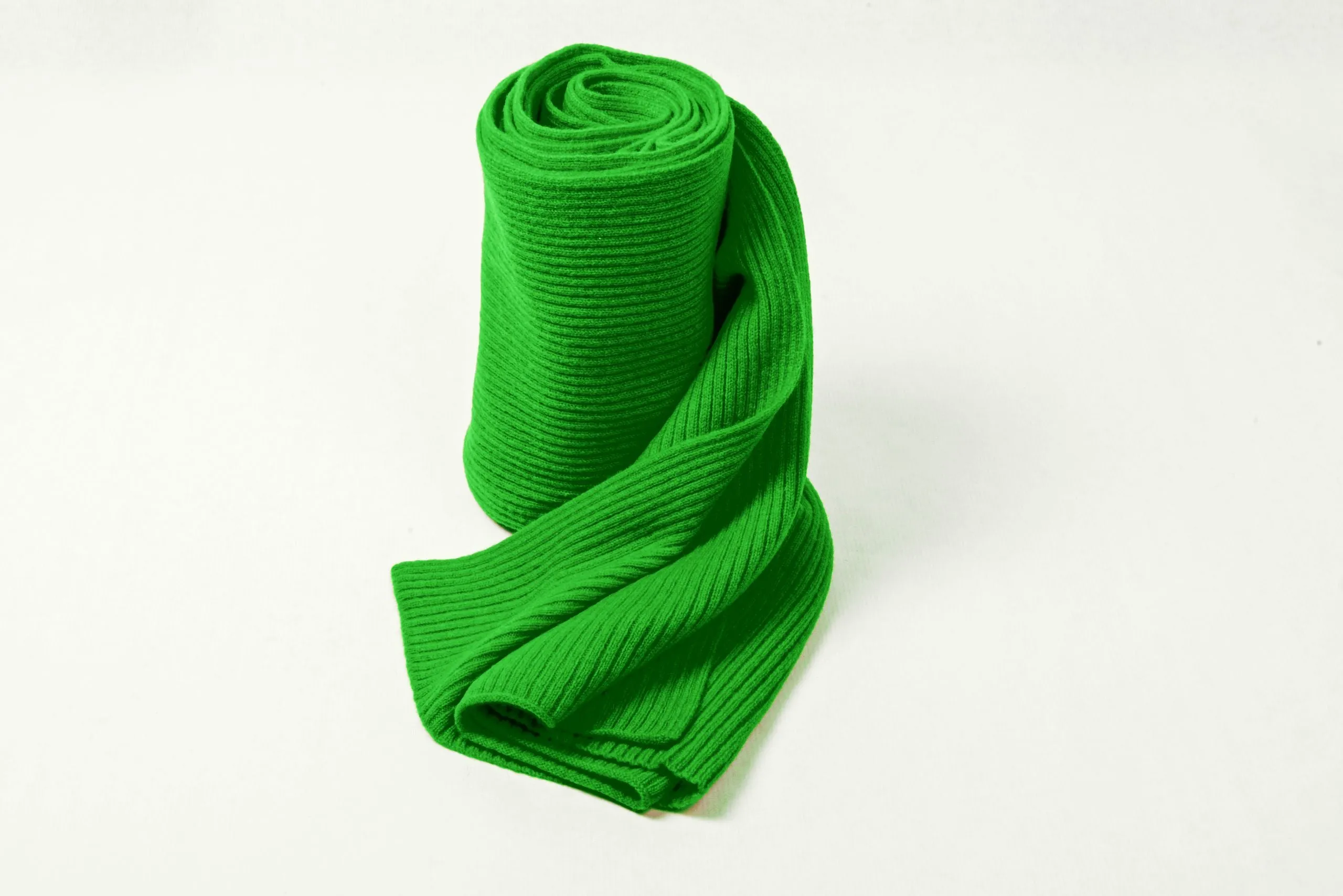 Luxurious Ribbed Cashmere Scarf